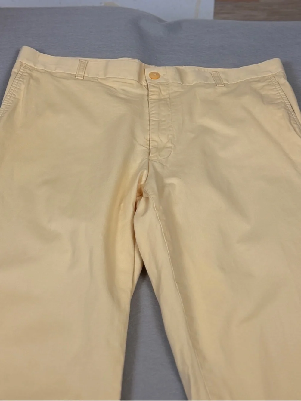 Men's Southern Tide Chino Pants in Light Yellow Straight Fit